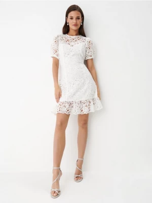 Mohito - Biała sukienka mini z koronką - Biały